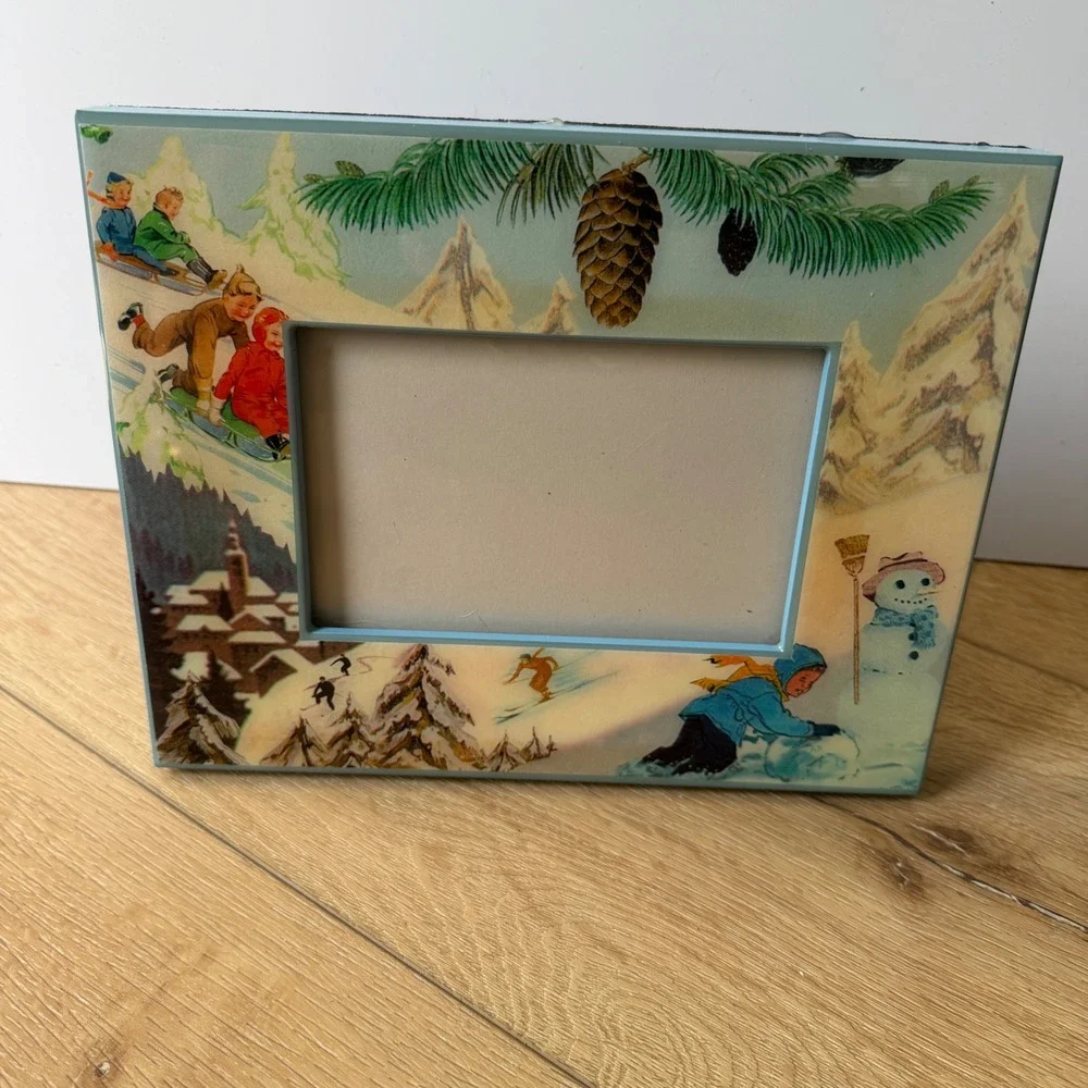 Dolce Mia Handmade Winter Vintage Photo Frame Sledding Snowman Holidays skiing